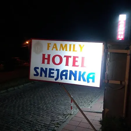 Hotel Snejanka Family *